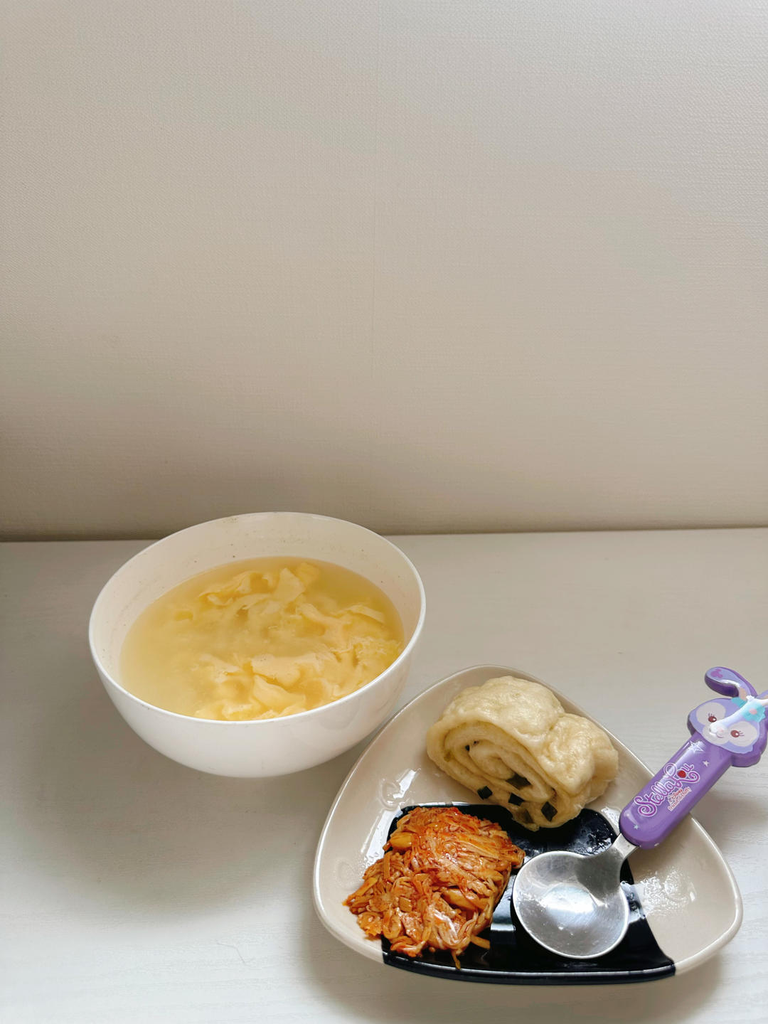 一人暮らしって何か食べよう