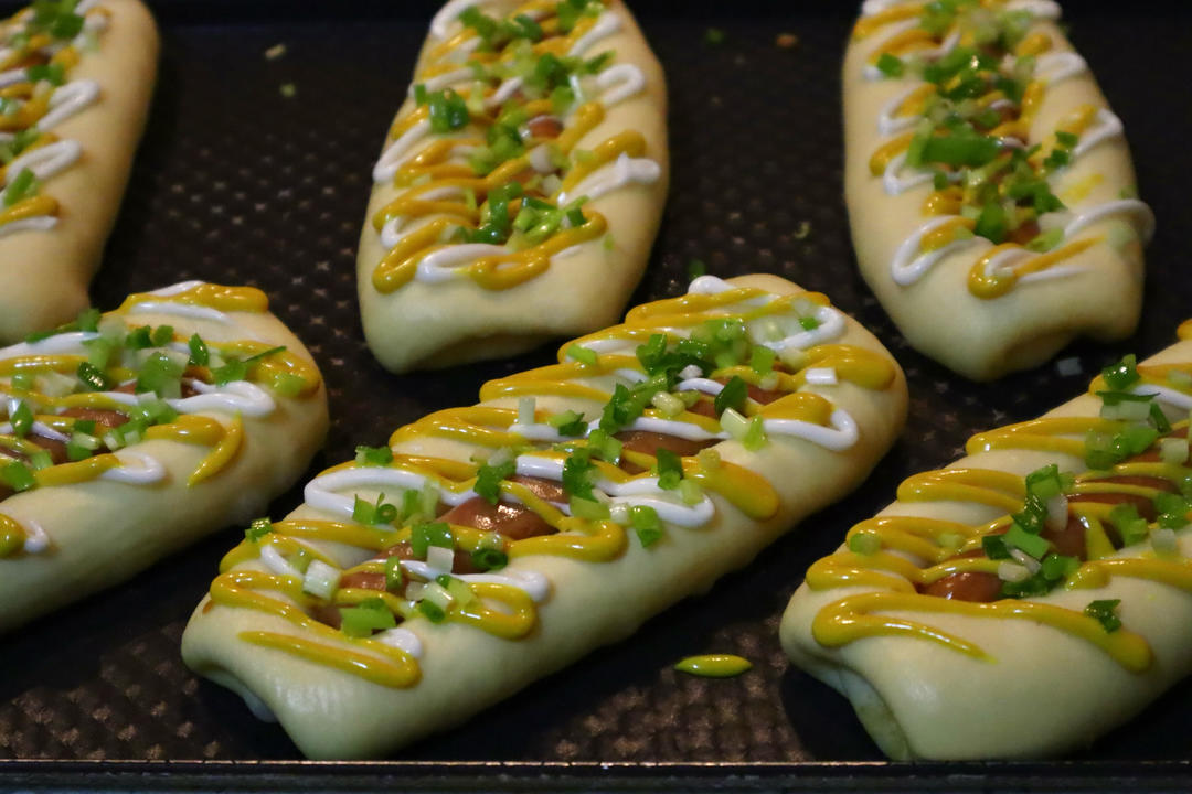 软fufu的经典肉松肠仔包