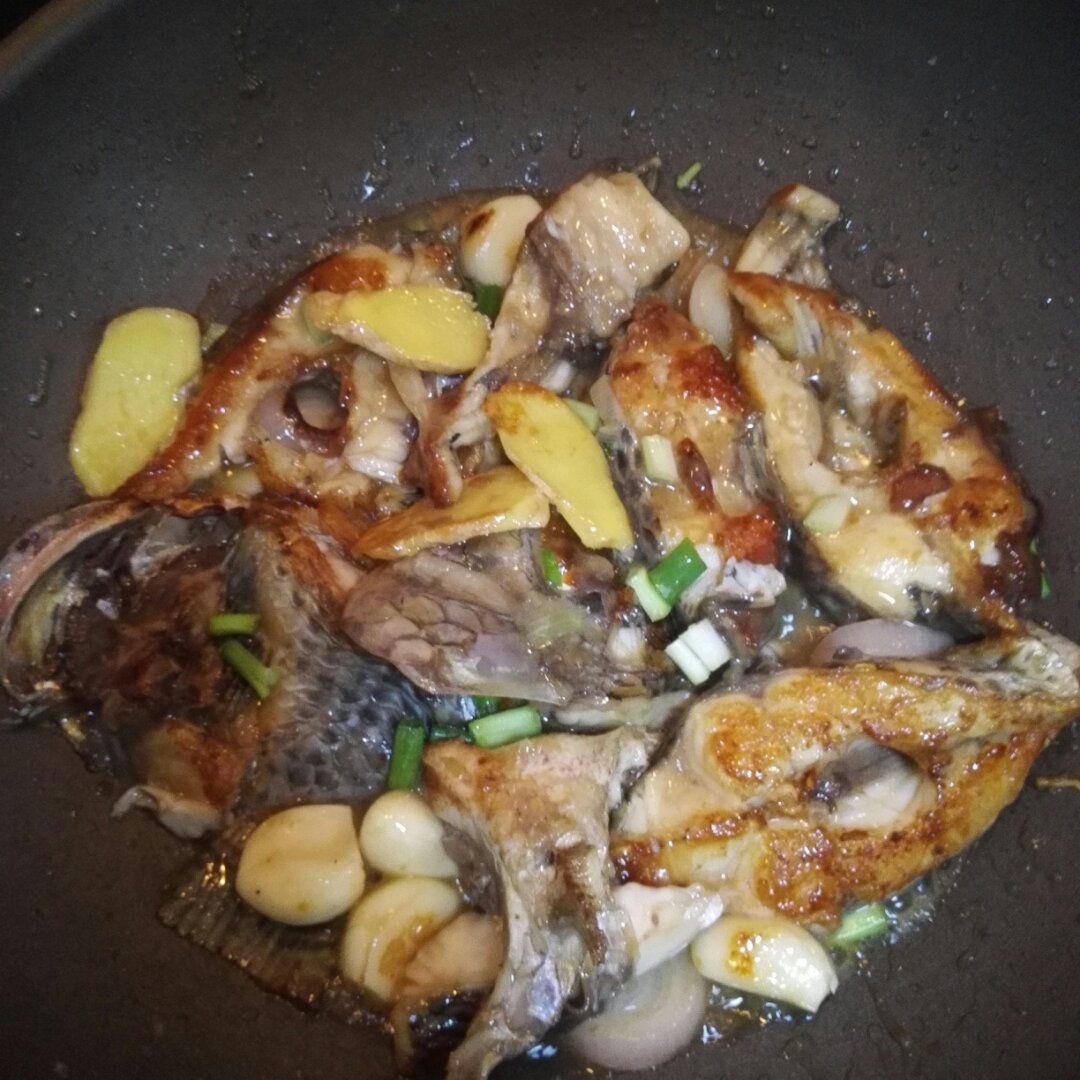 原汁焖鱼--鲜嫩不腥