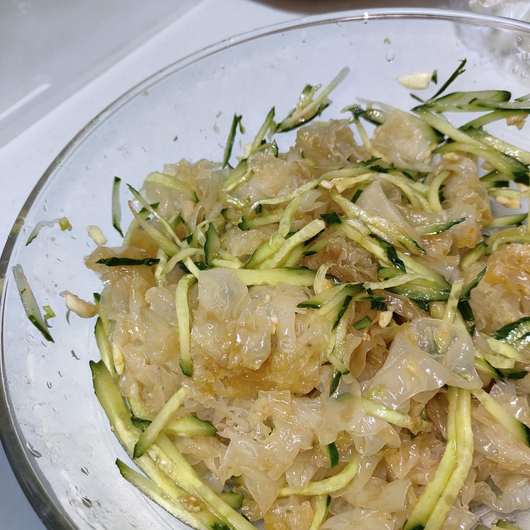 超级简单的凉拌银耳