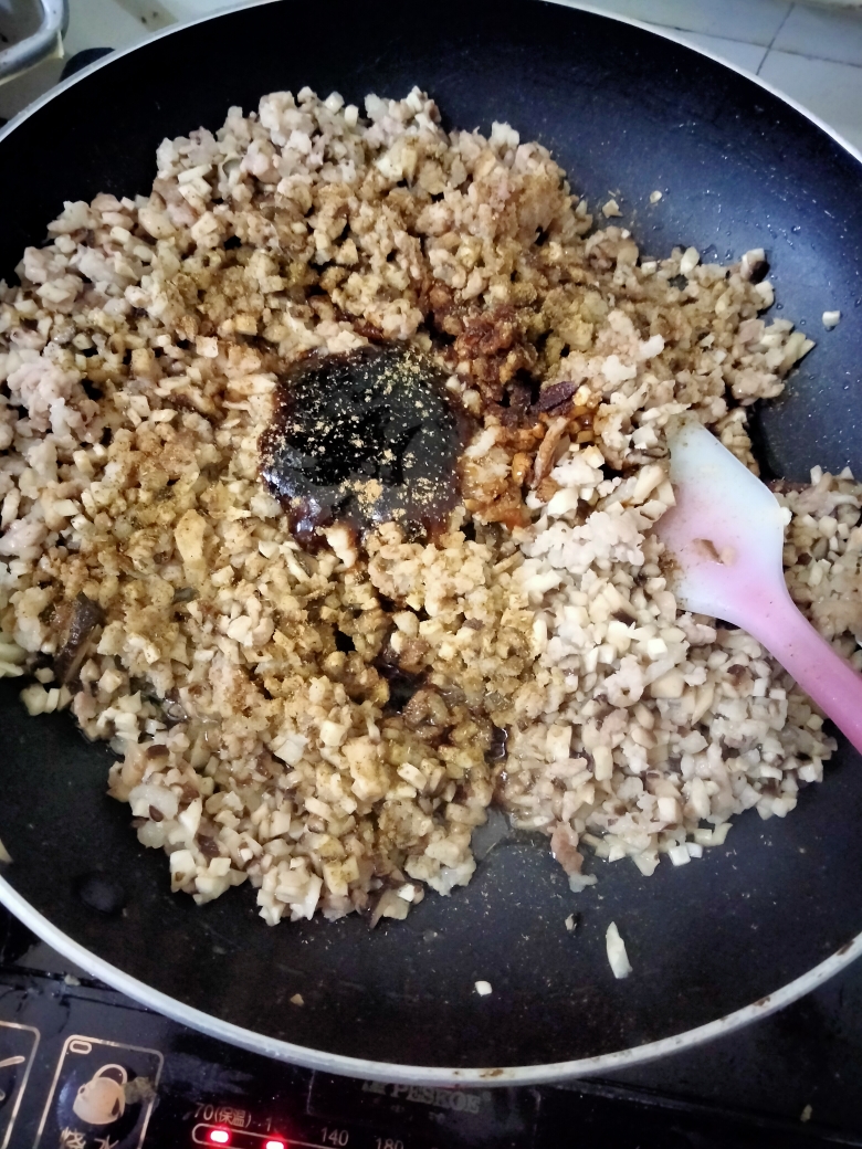香菇肉沫烧麦的做法 步骤8