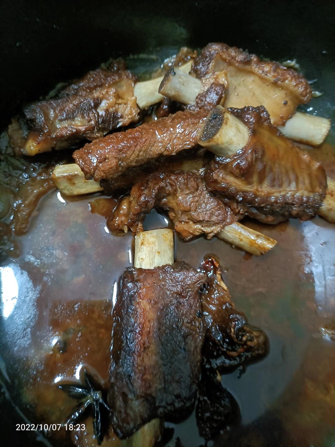 香焖牛排骨