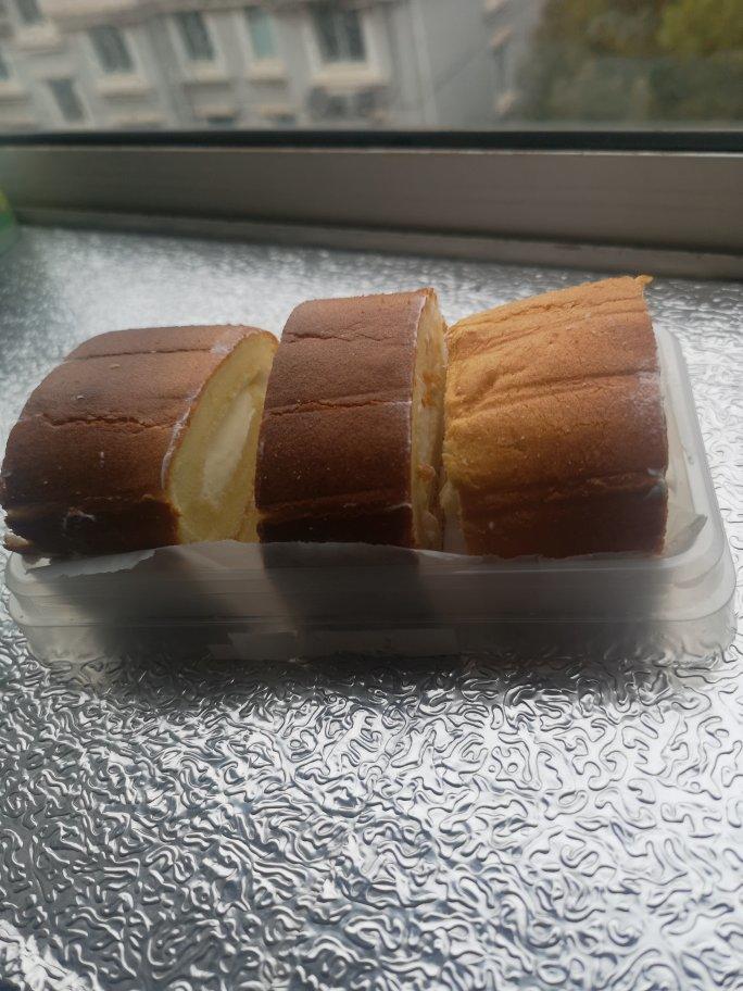 戚风奶油蛋糕卷