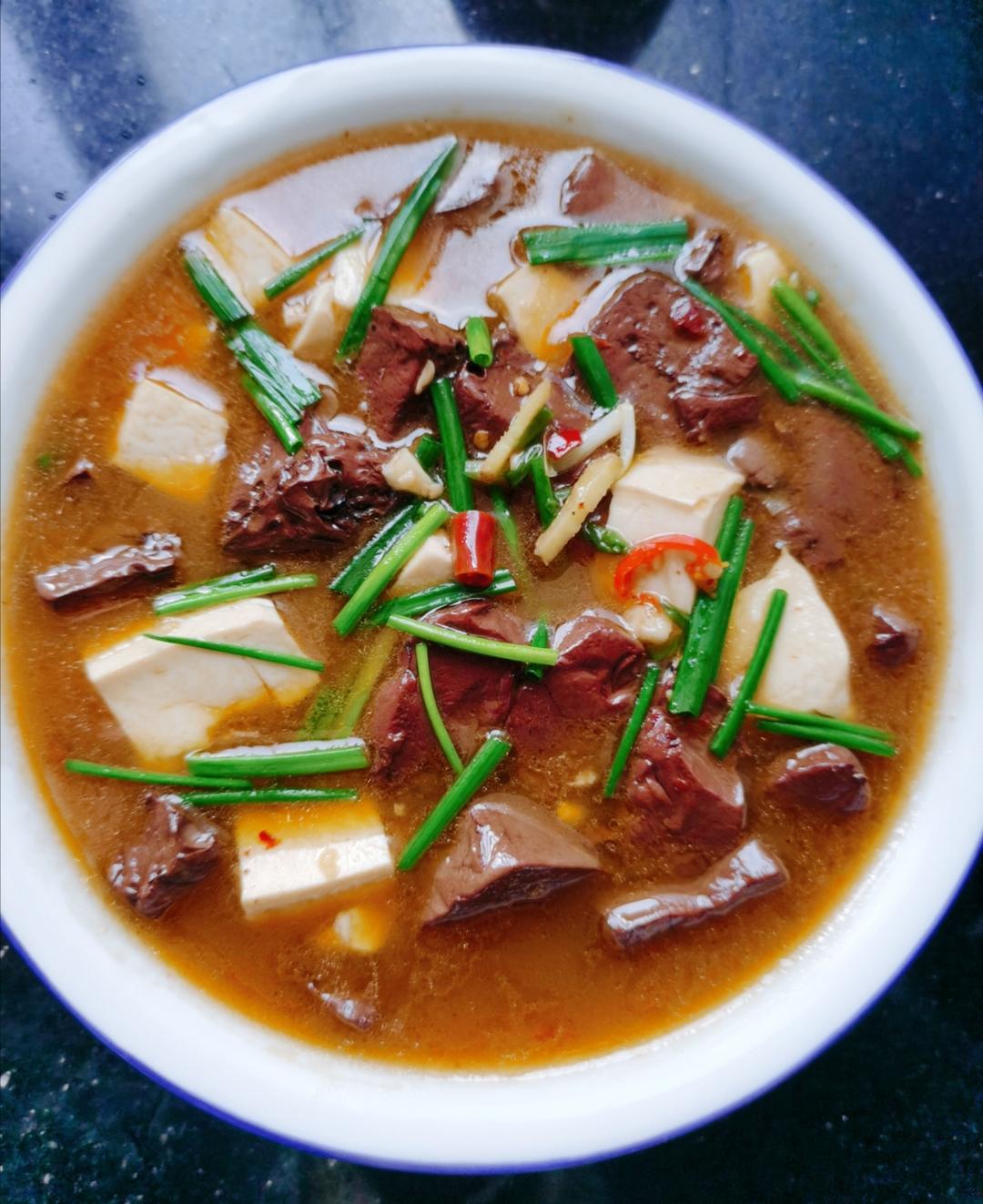 雪菜烧猪血豆腐