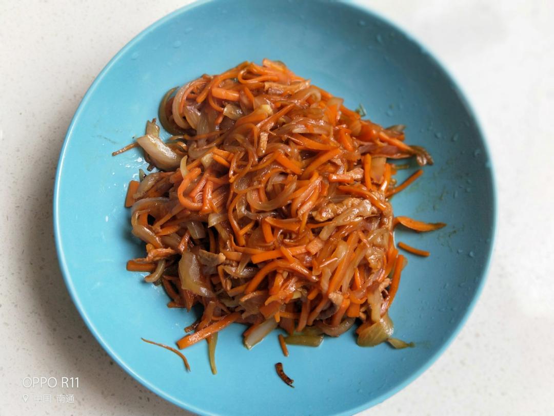 朴素的胡萝卜炒洋葱