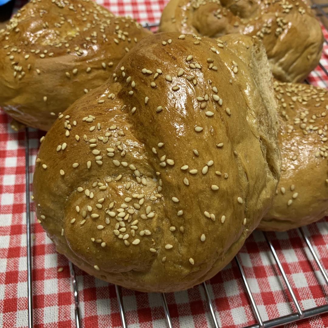 消灭淡奶油之淡奶油芝麻包的做法