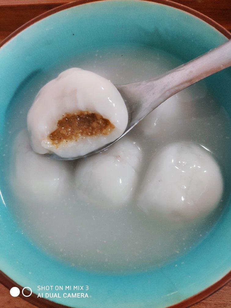 黑芝麻汤圆