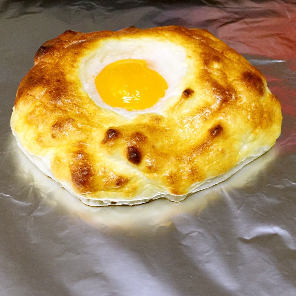 Egg Nests（巢中蛋）