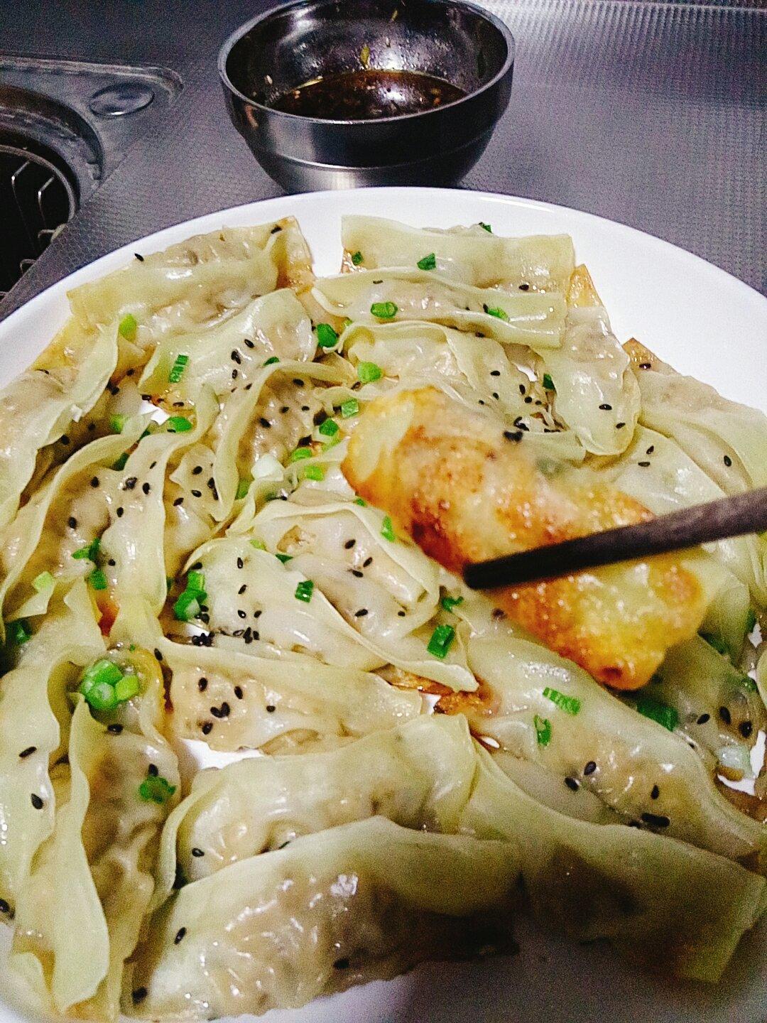 锅贴（馄饨皮版）