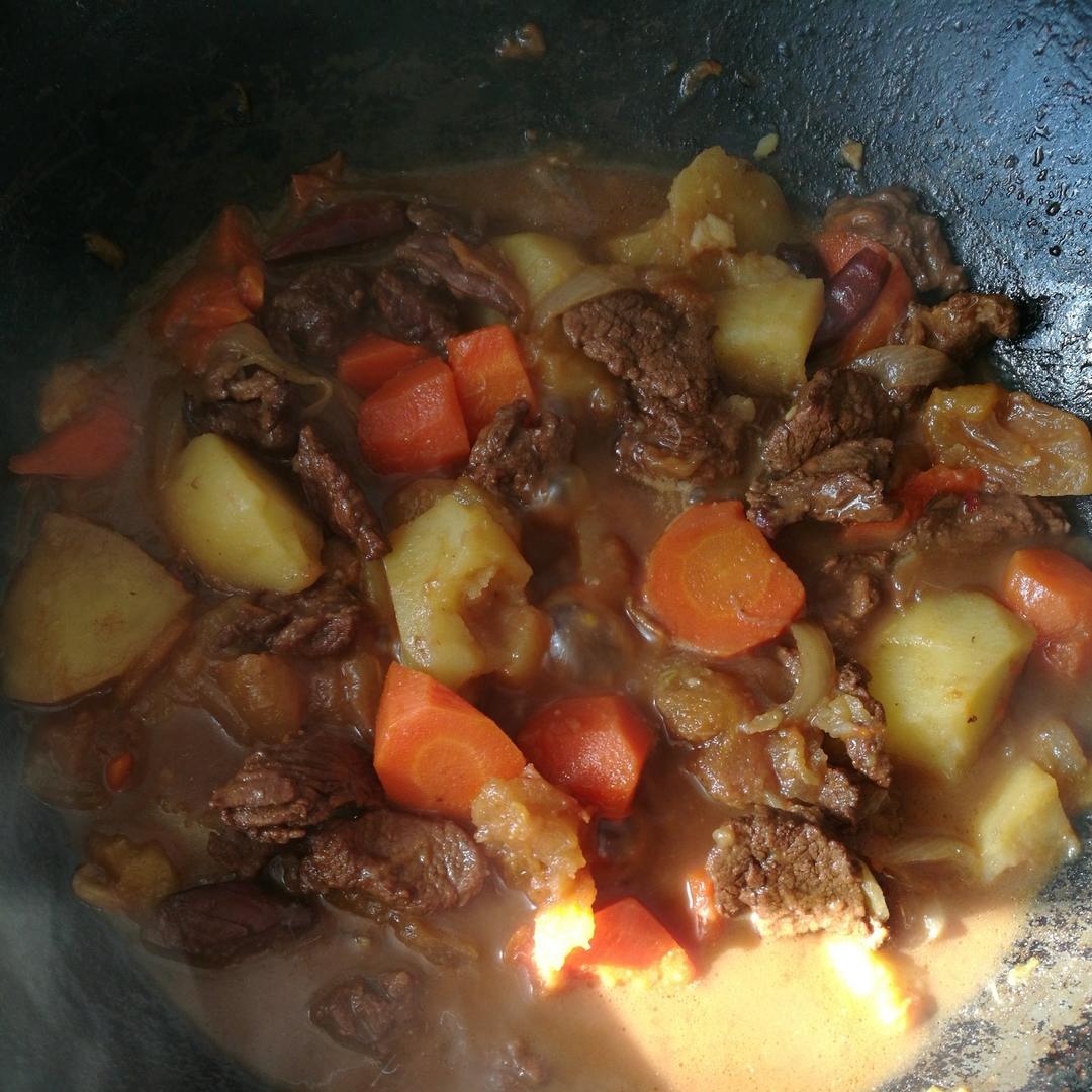 红烧牛肉土豆 （独家秘制）