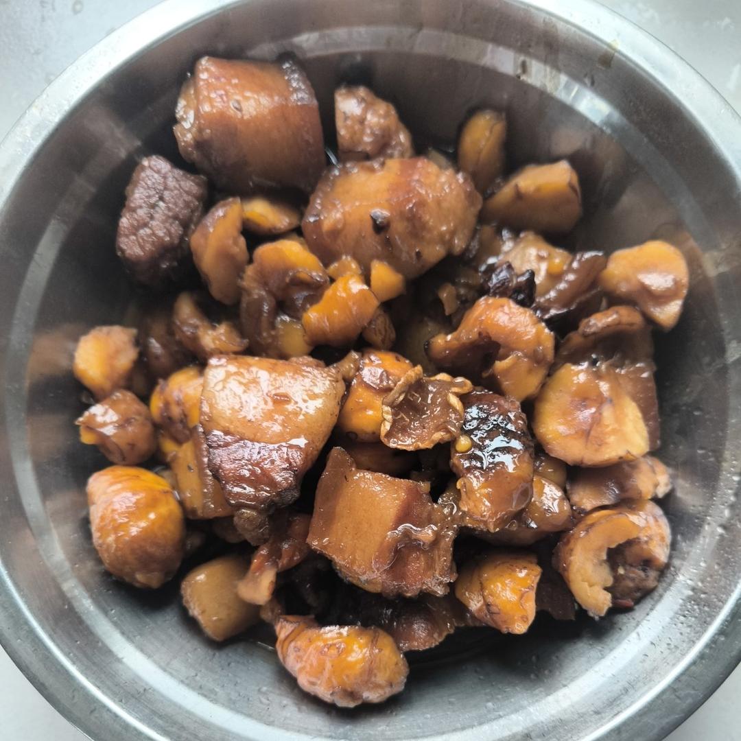 板栗红烧肉