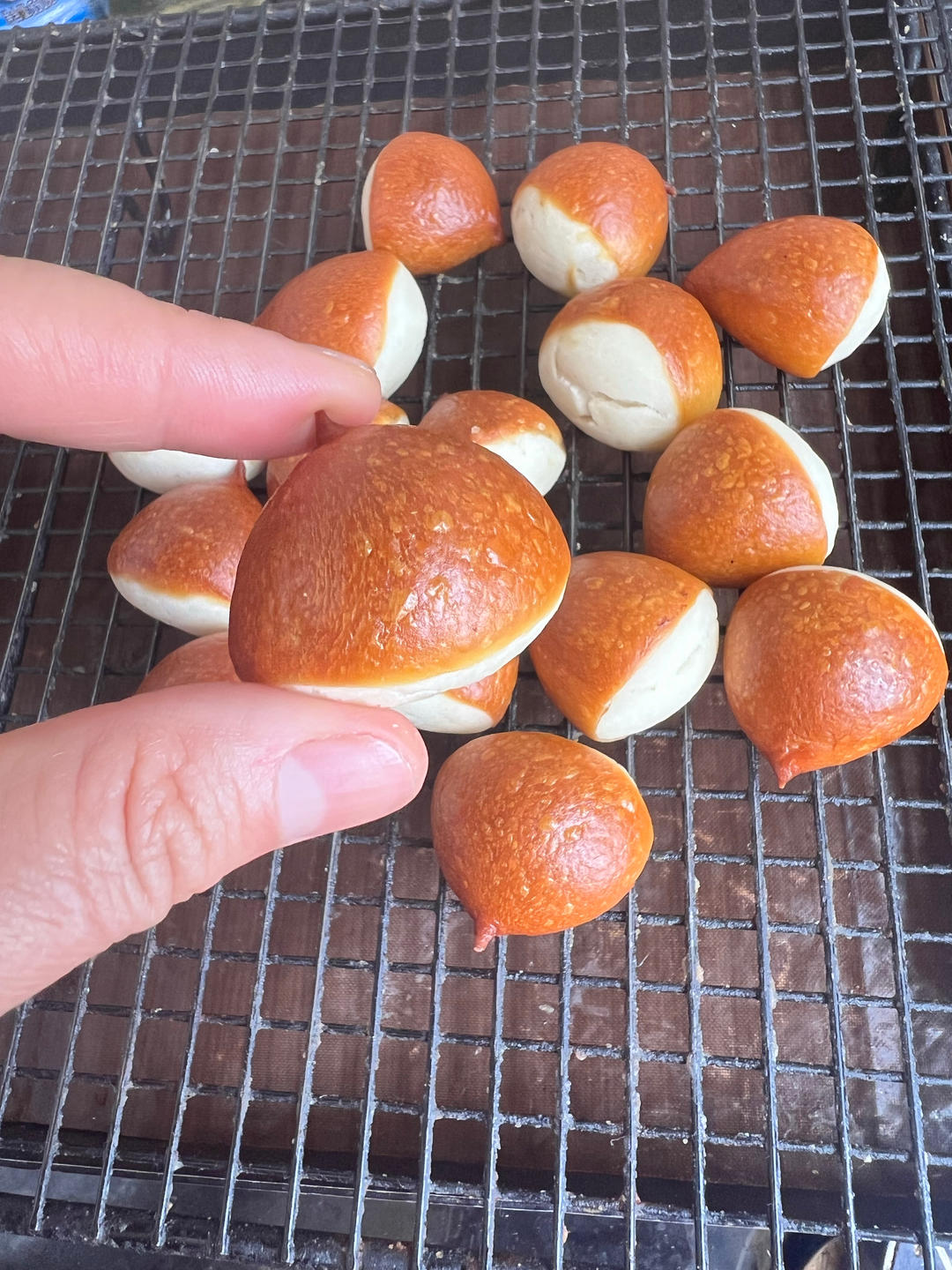 举个栗子｜超可爱的mini 栗子碱水面包