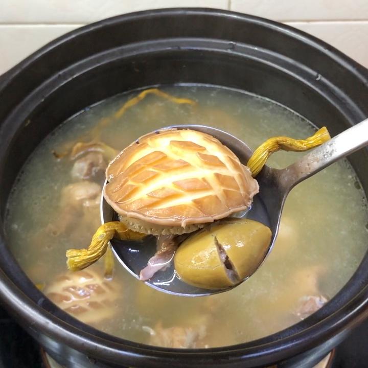 石斛橄榄鲍鱼汤的做法