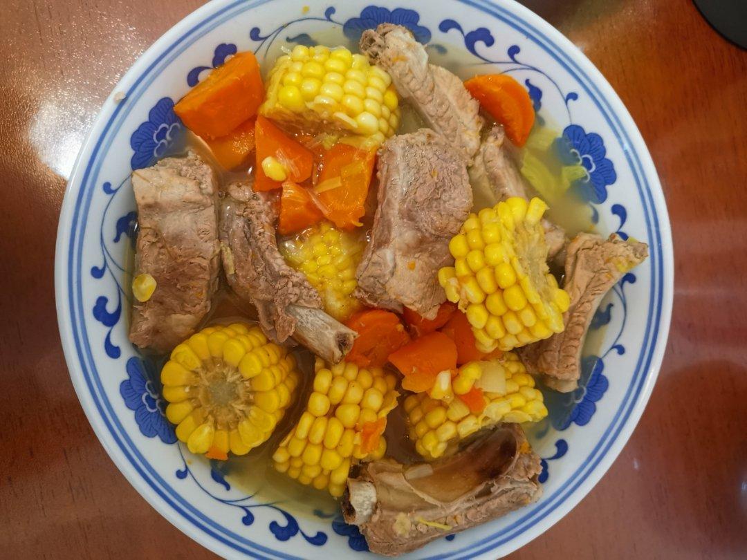 排骨玉米汤