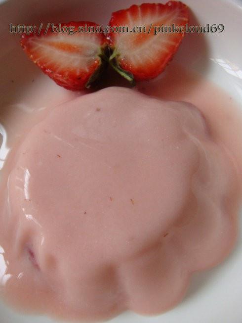 草莓布丁的做法