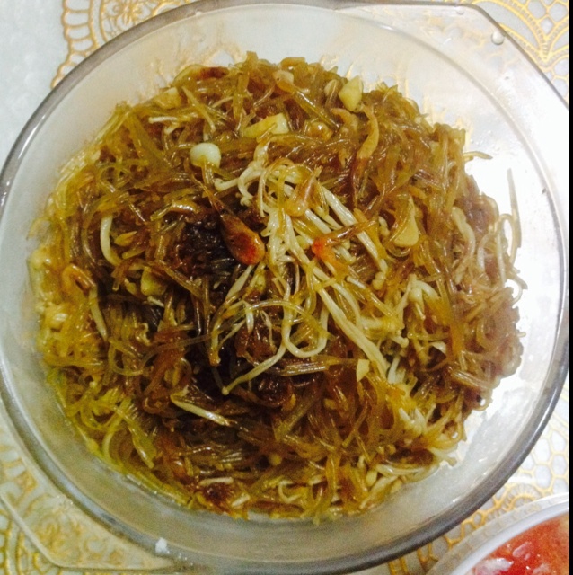 鲜虾粉丝煲