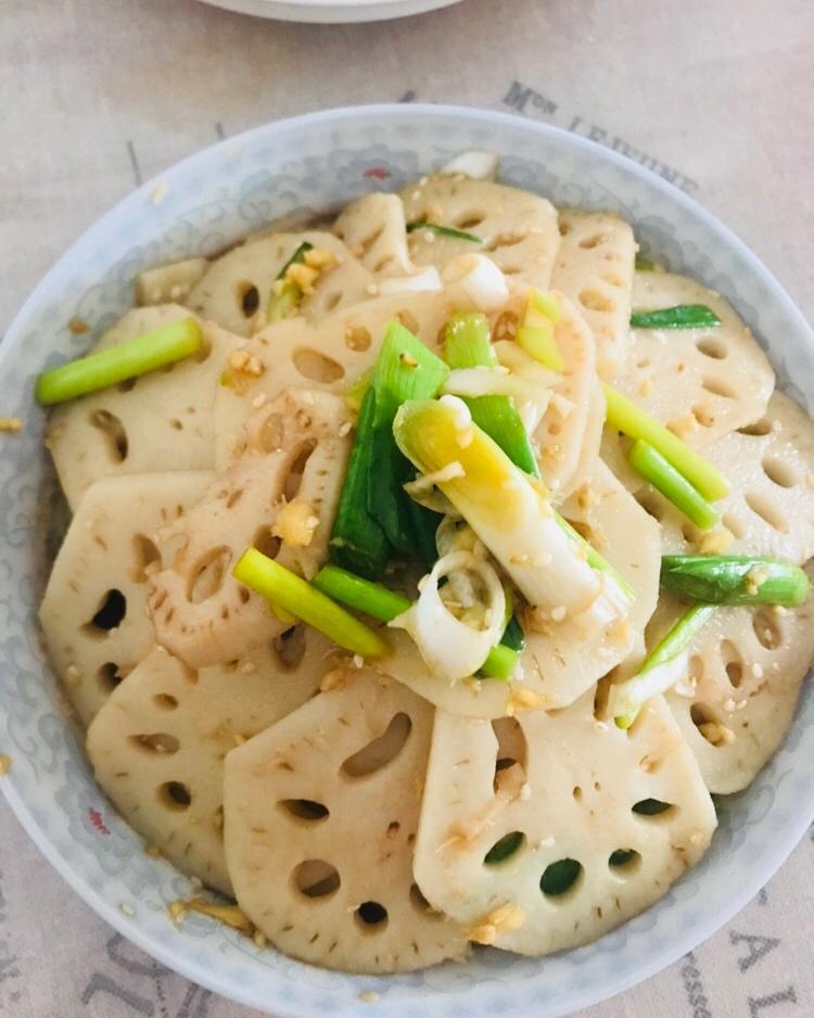 凉拌莲菜