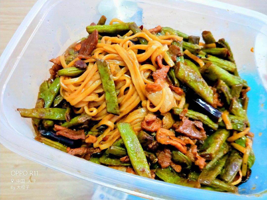 芸豆焖面（附万能的腌肉不老的办法）