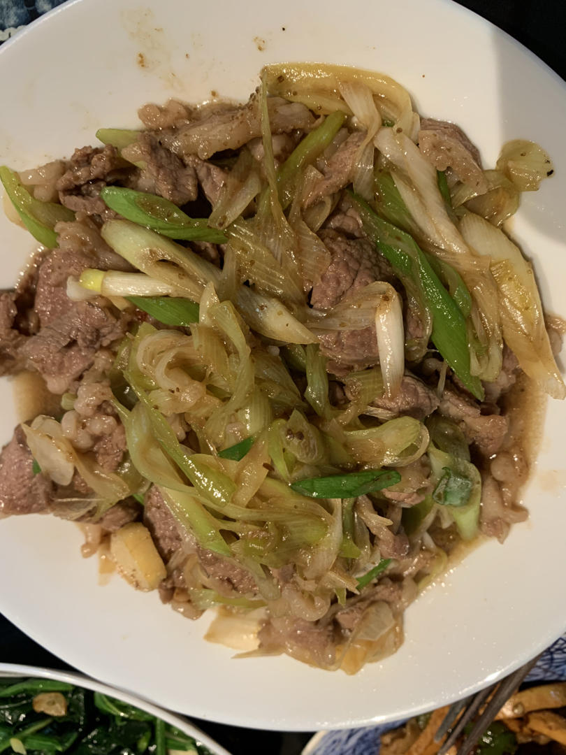 炒了20多年的葱爆羊肉
