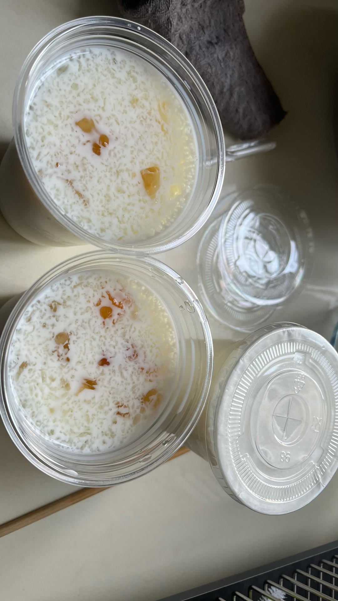 桃胶牛奶雪燕