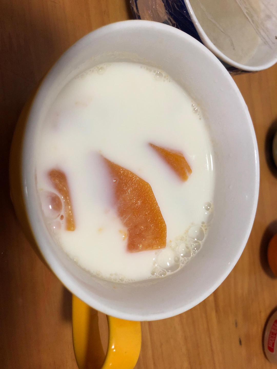 自制木瓜炖牛奶| 滋补养颜能喝出来牛奶肌哦