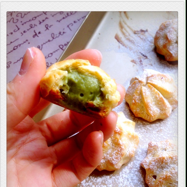 抹茶卡仕达泡芙