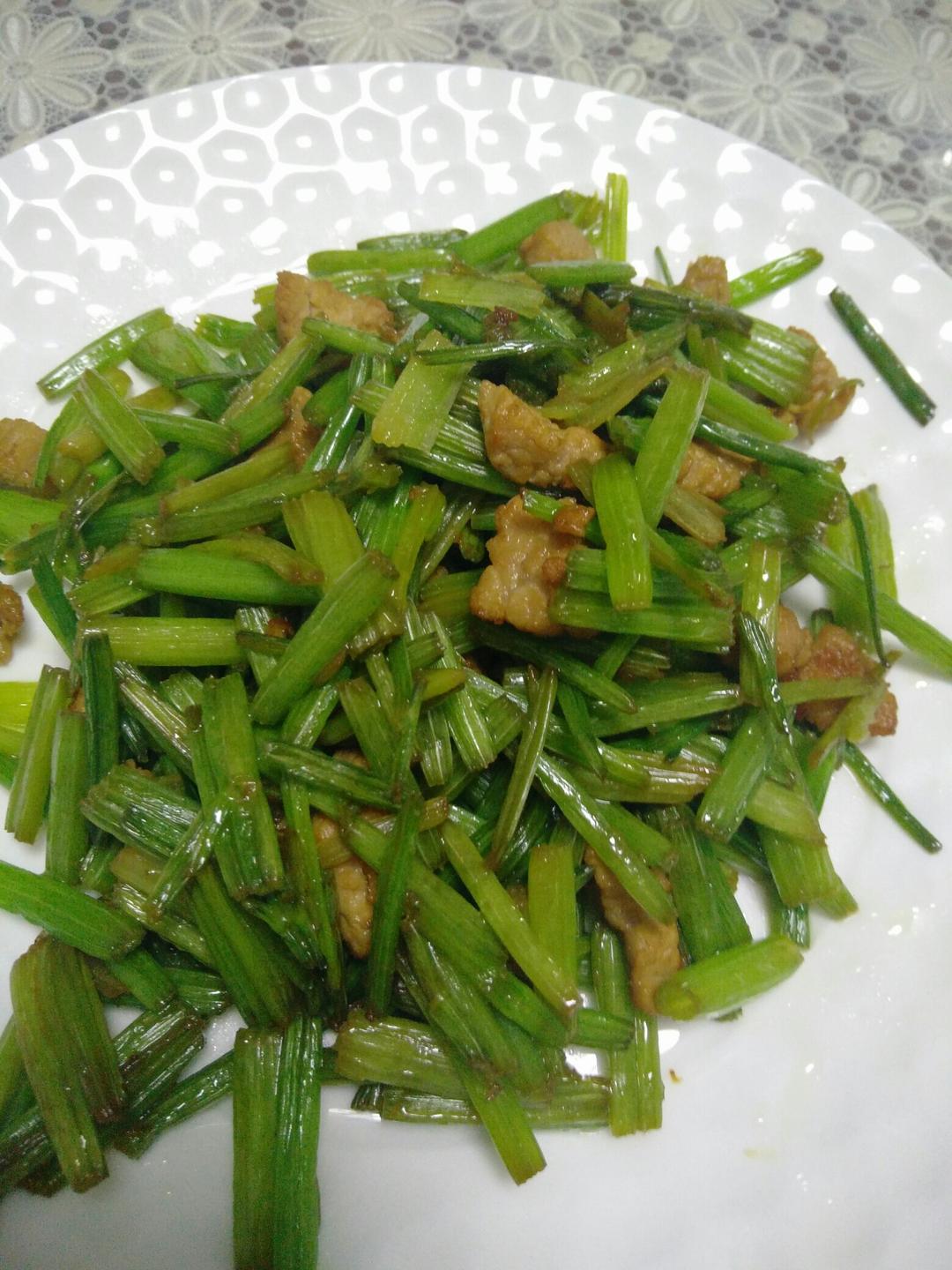 芹菜炒肉