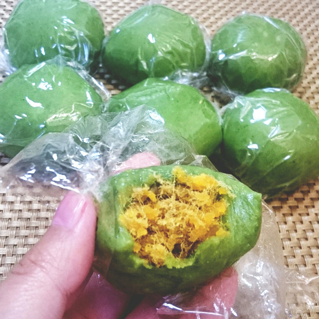 新晋网红【杏花楼 咸蛋黄肉松青团】