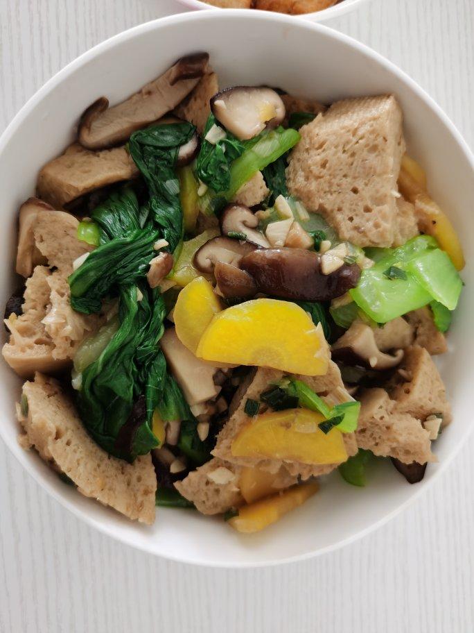 青菜香菇面筋煲🍲