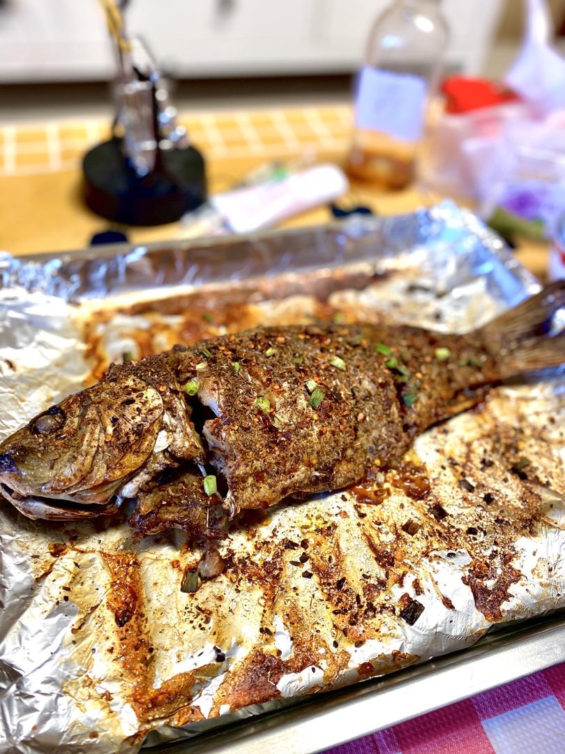 f422做的烧烤摊上的烤鱼烤箱版烤鱼干烤鱼