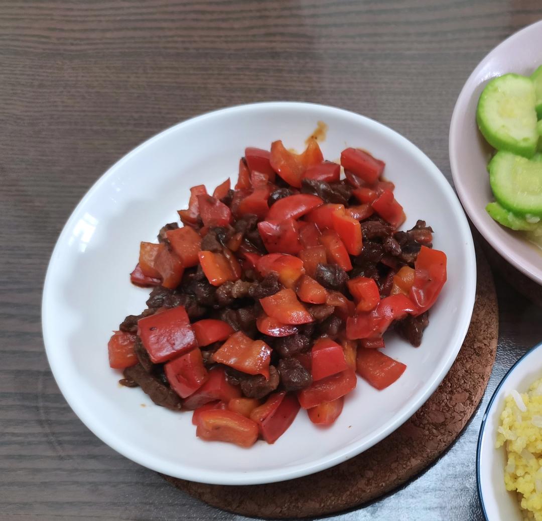 彩椒牛肉粒 | 颜值高又好吃的家常菜
