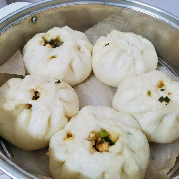 韭菜鸡蛋包子