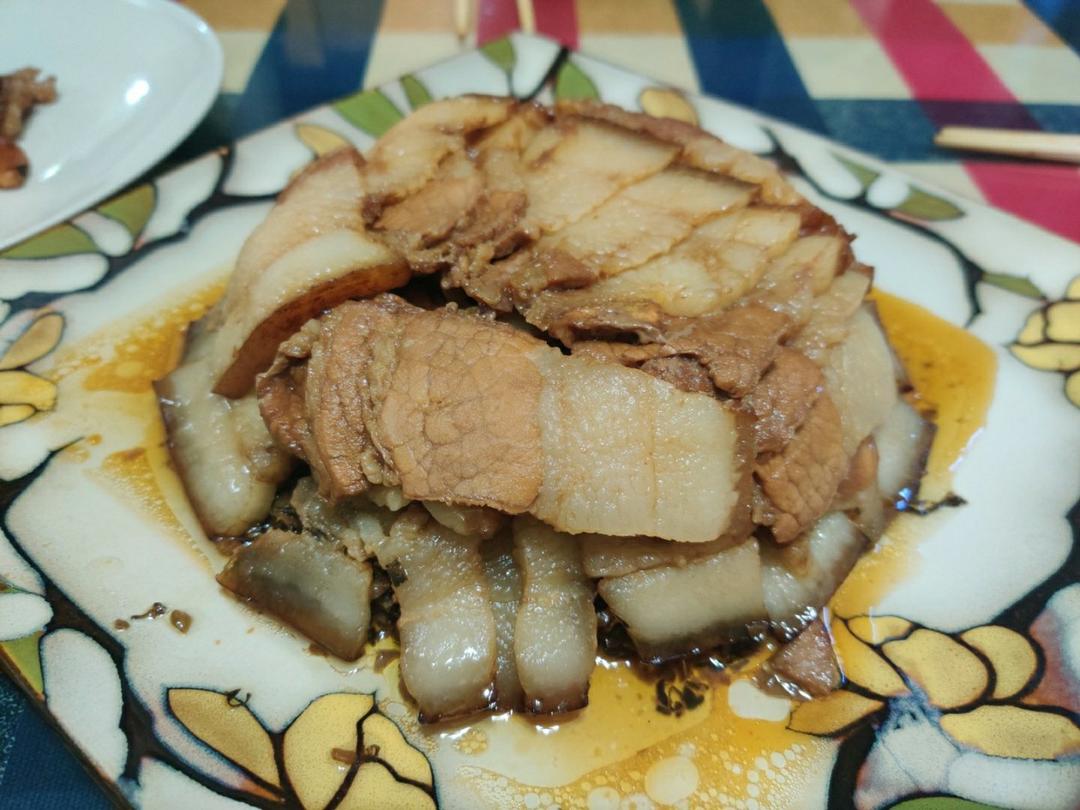 厨师长教你：“咸烧白”的正宗做法，一看就有食欲