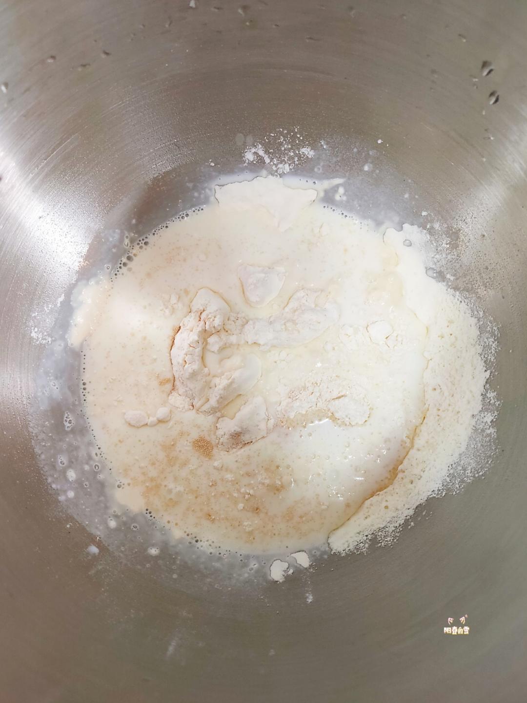 纯奶手撕吐司的做法 步骤1