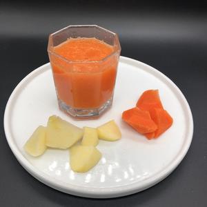 美白明目 胡萝卜苹果汁的做法 步骤2