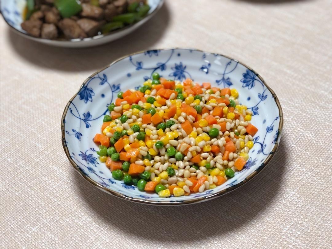 松仁玉米