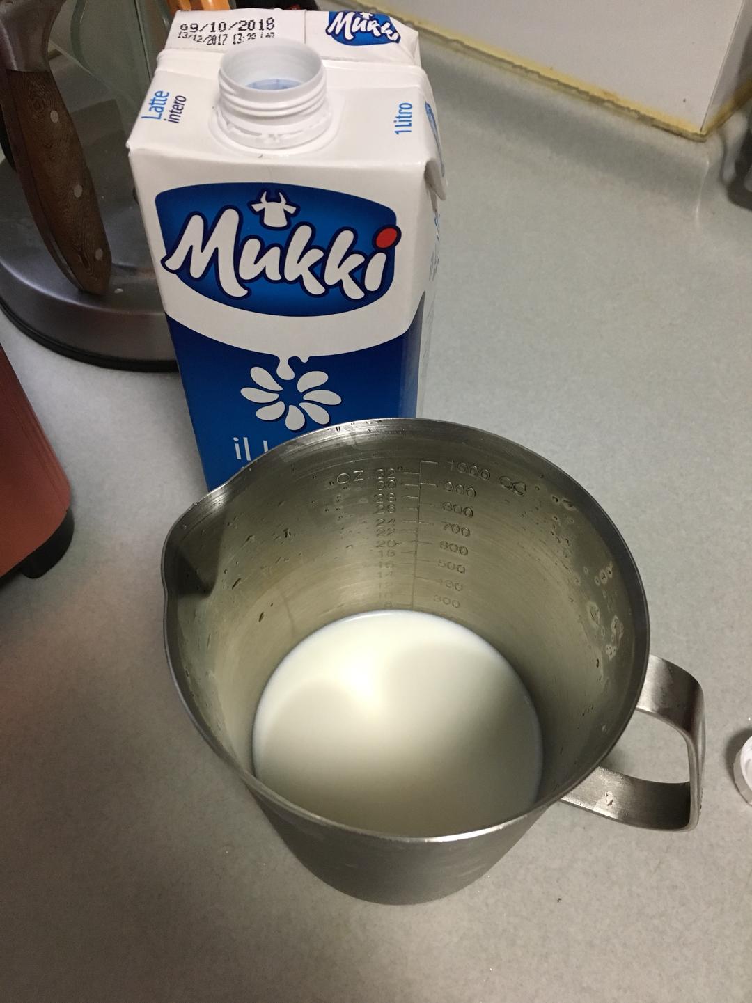 纯奶手撕吐司的做法 步骤1