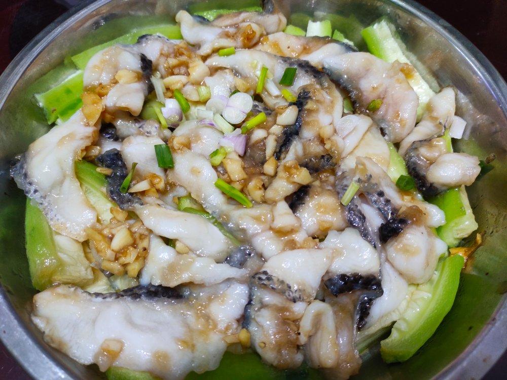 丝瓜蒸鱼腩