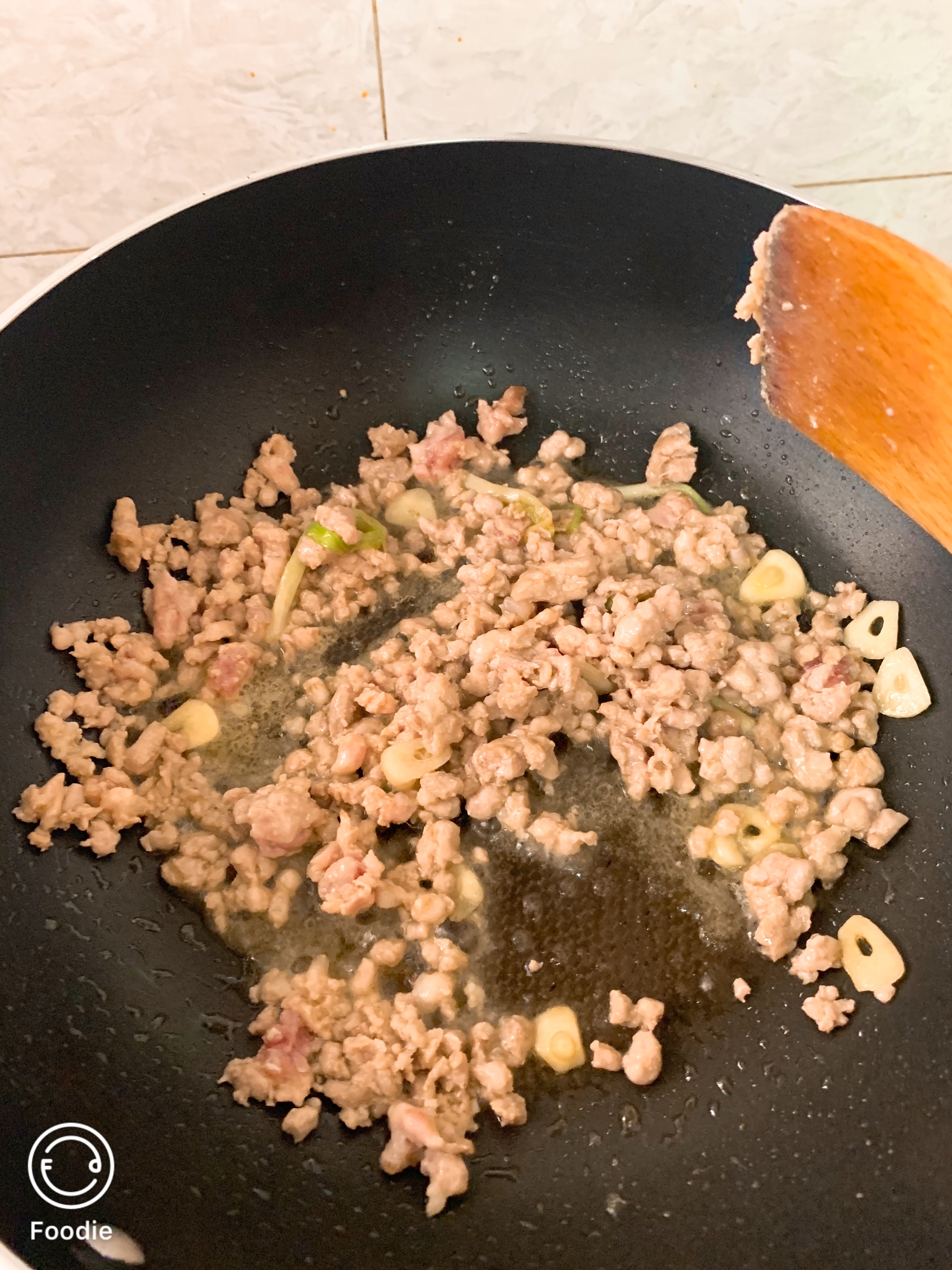 鲜美的【肉末炒口蘑】（超快手）的做法 步骤6