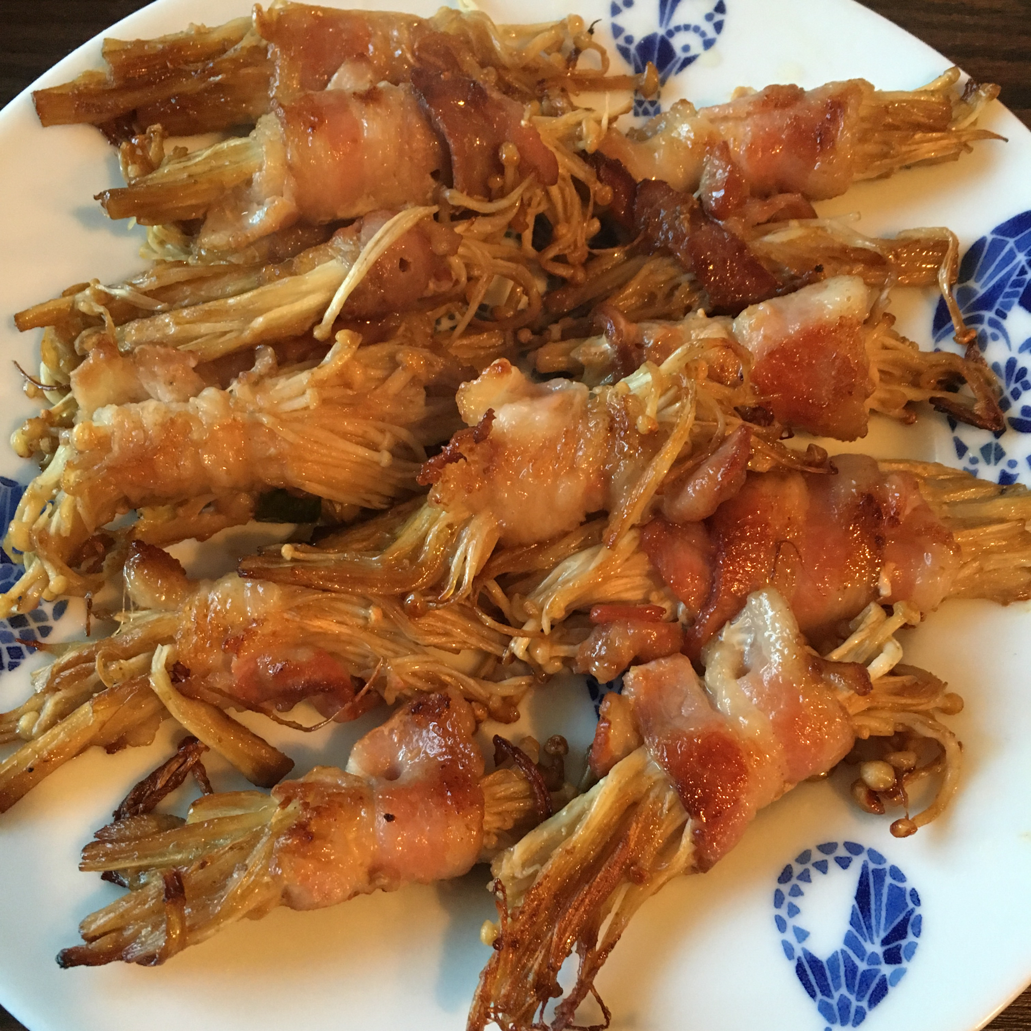 香煎培根金针菇卷