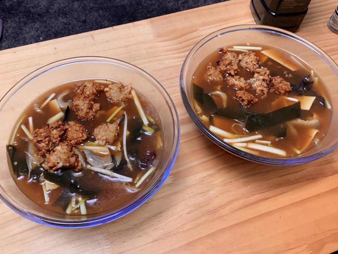 羊羊羊就知道吃做的小碗汤莲汤肉片