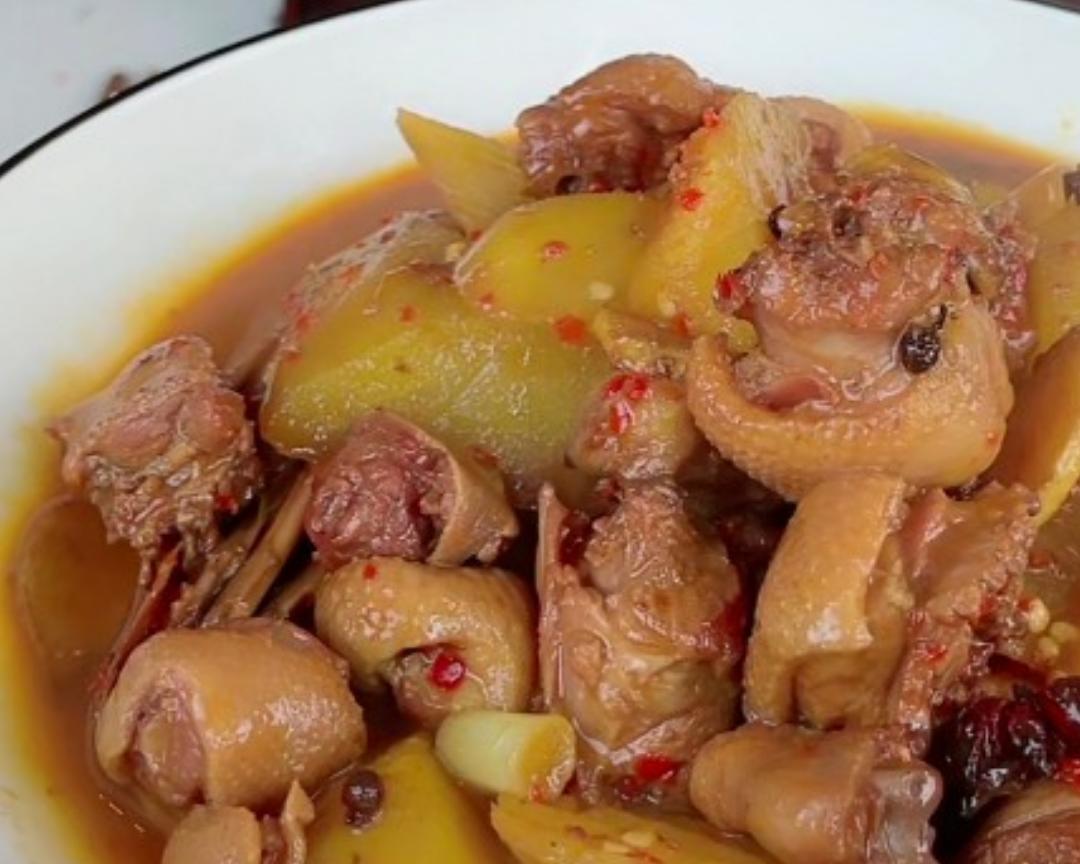 土豆炖鸭的做法