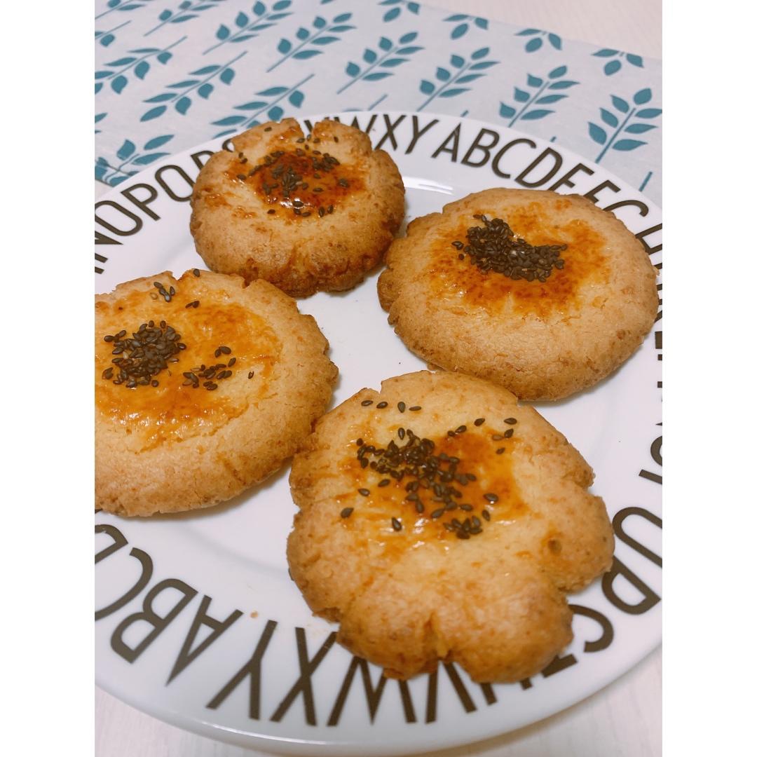 轻轻一按就碎掉的原味桃酥（不输猪油版）