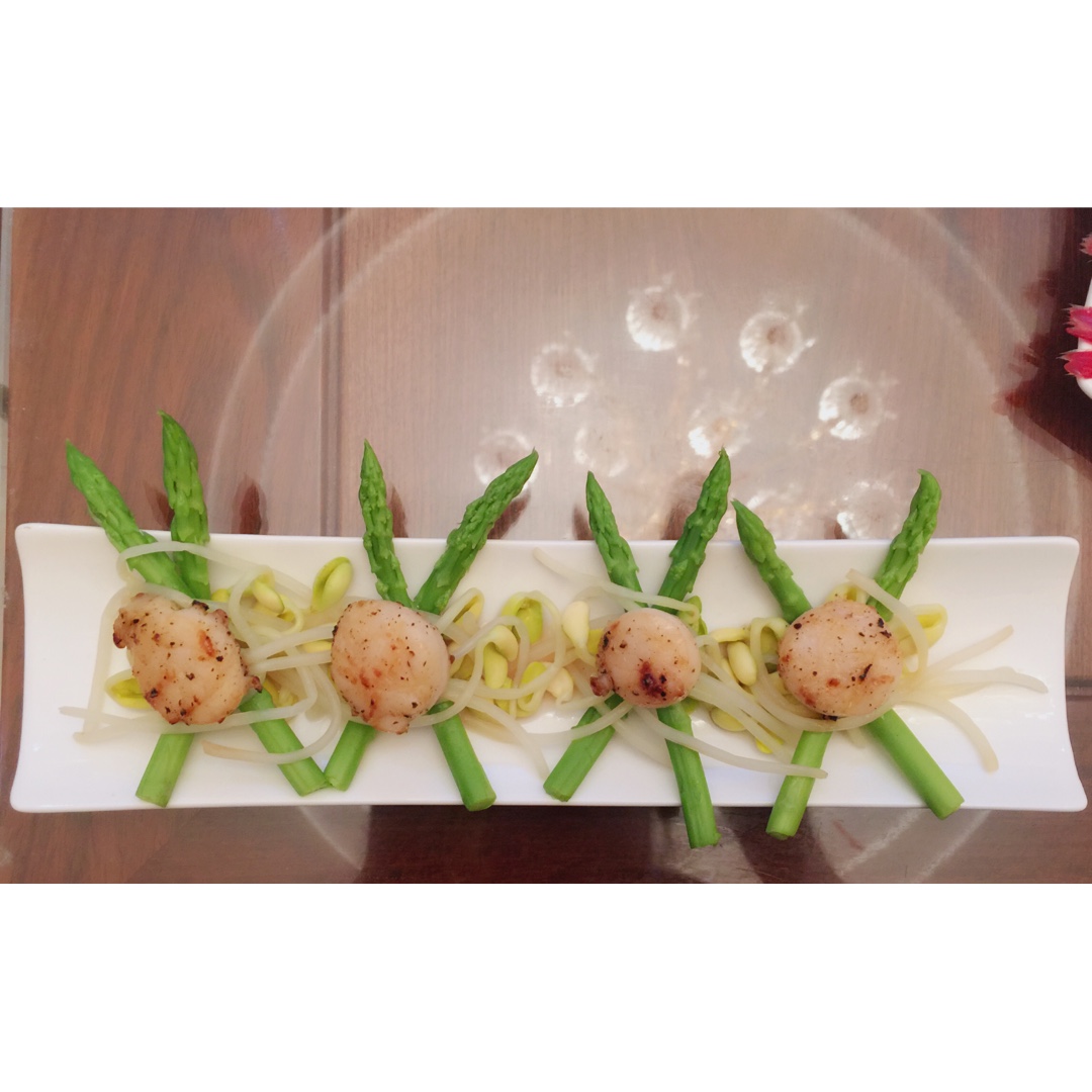 香煎扇贝配青木瓜沙拉