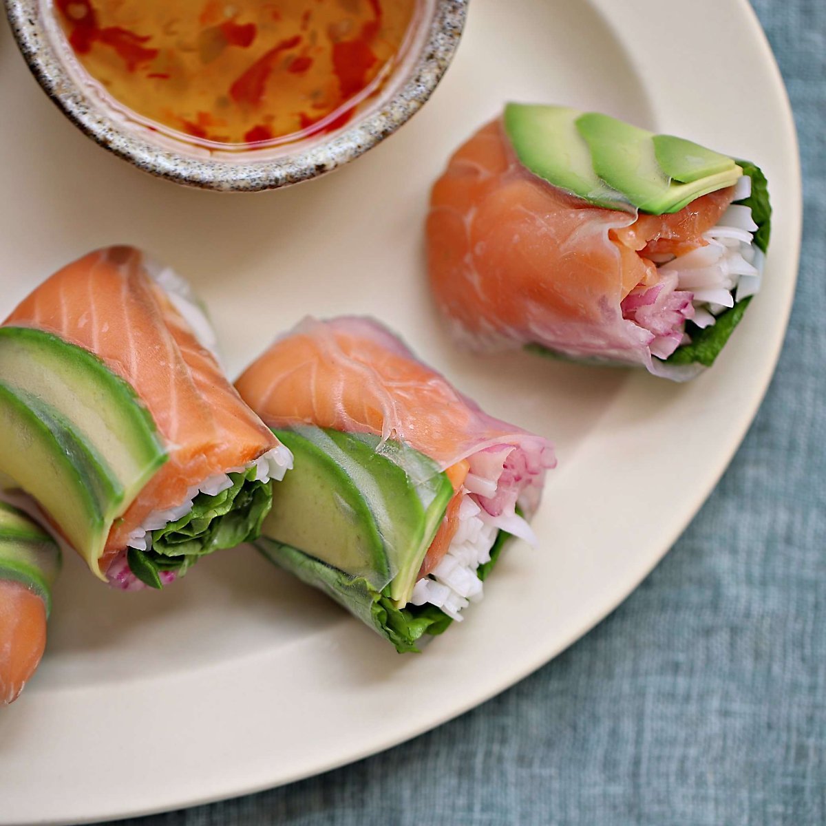 健康美味减脂餐-三文鱼越南春卷