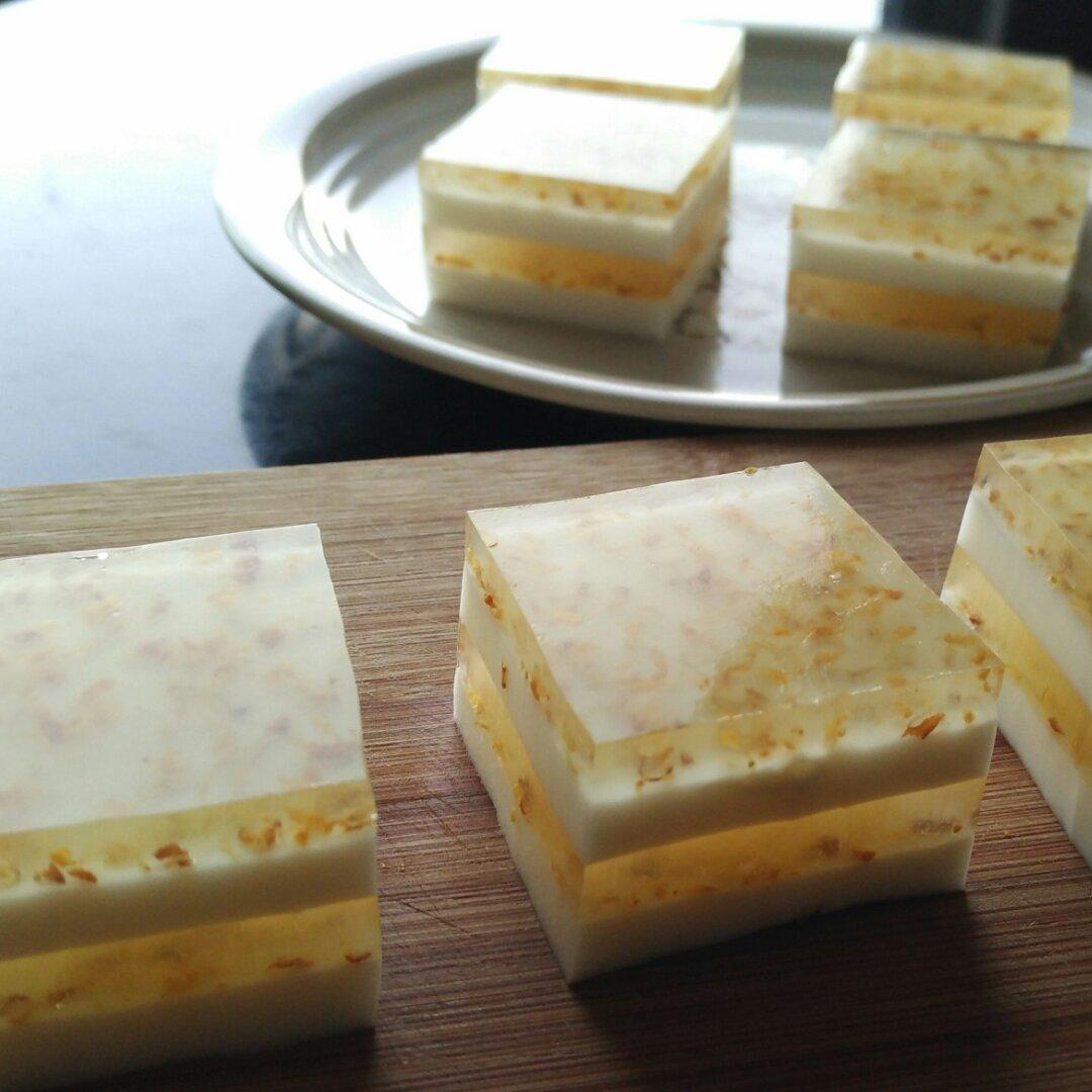 “会动的”椰汁桂花糕