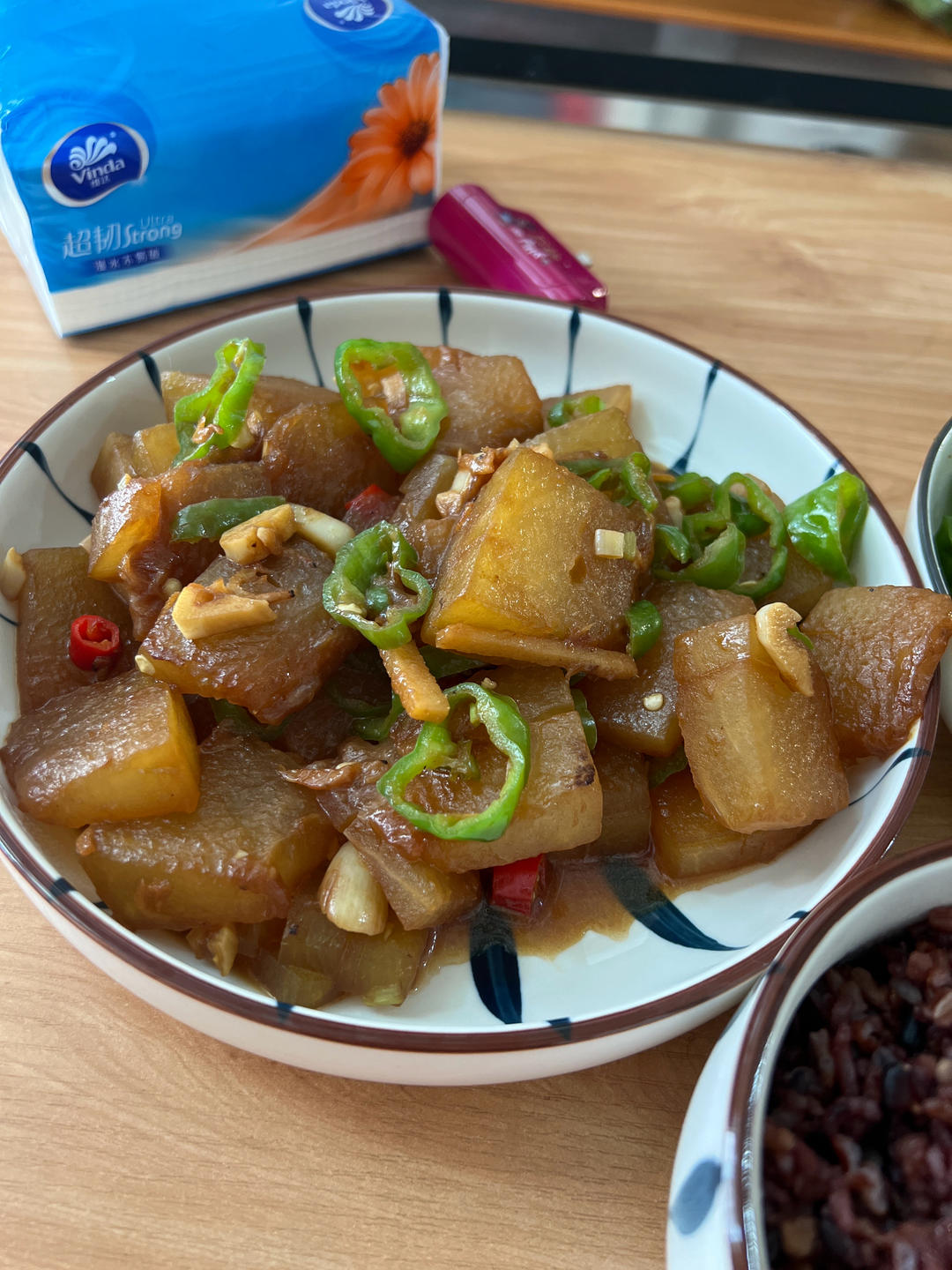 红烧冬瓜最完美做法，不加一滴水，瞬间秒杀红烧肉