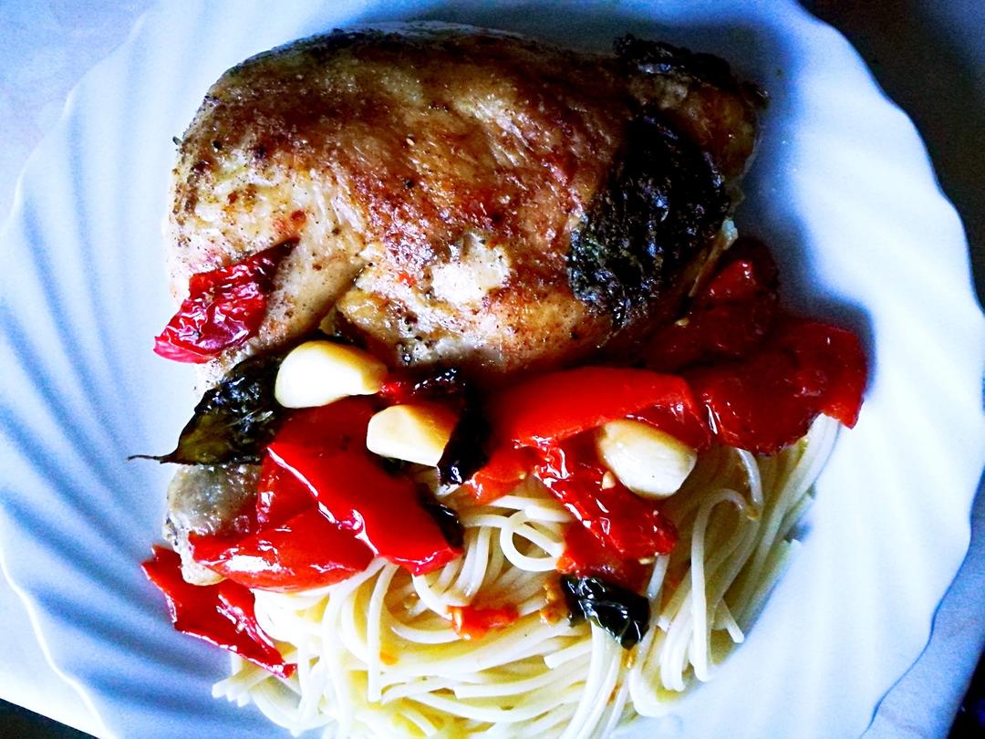 番茄大蒜香草烤鸡腿（庄祖宜）