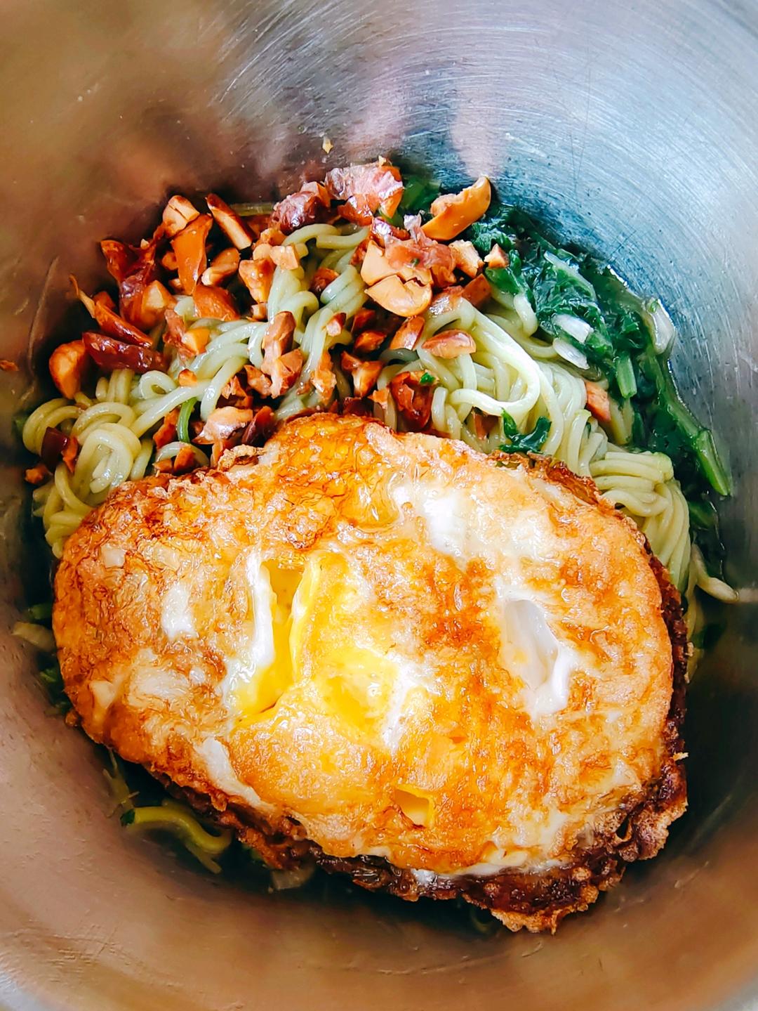 简简单单的一碗蚝油拌面🍜能让你好吃到舔碗