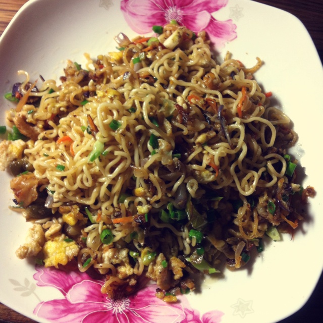 简单美味炒泡面